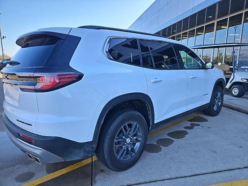 2025 GMC Acadia AWD Elevation