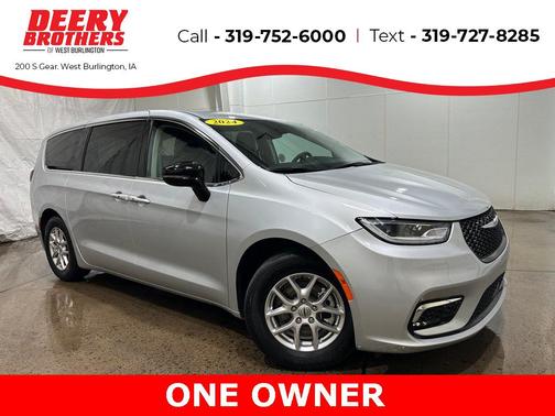 2024 Chrysler Pacifica Touring L