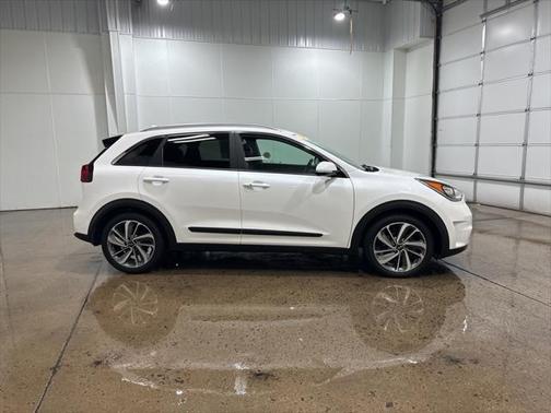 2017 Kia Niro Touring