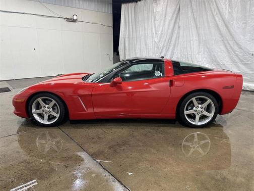 2005 Chevrolet Corvette Base
