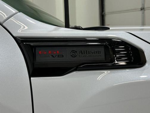 2026 GMC Sierra 2500 SLT