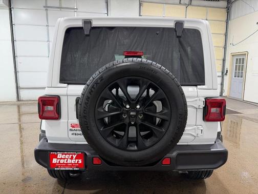 2025 Jeep Wrangler 4xe Sahara