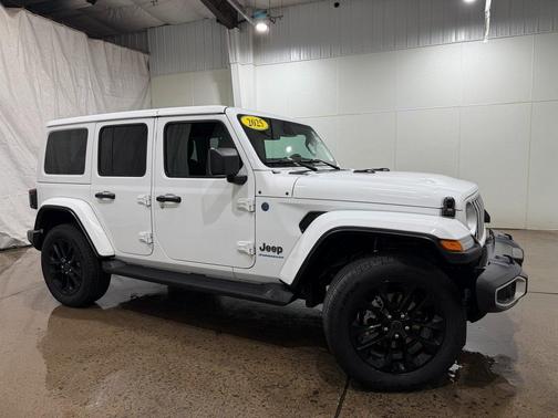 2025 Jeep Wrangler 4xe Sahara
