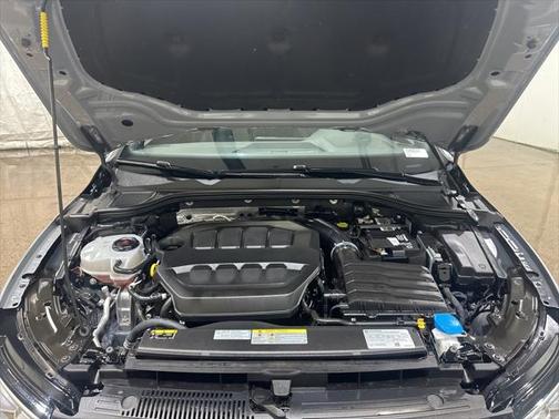 2022 Volkswagen Golf GTI 2.0T SE DSG