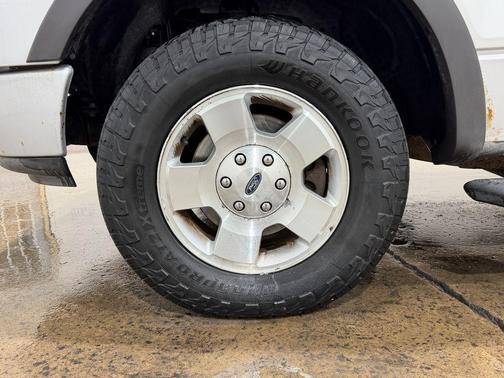 2005 Ford F-150 XLT SuperCrew