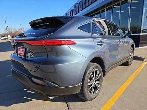 2024 Toyota Venza LE