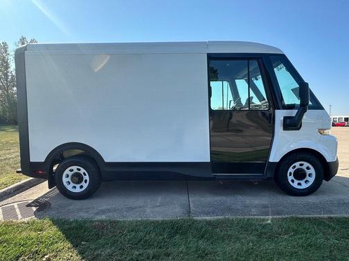 2025 Chevrolet BrightDrop 400