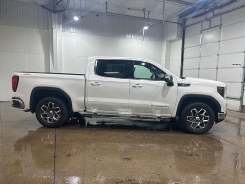 2025 GMC Sierra 1500 SLE