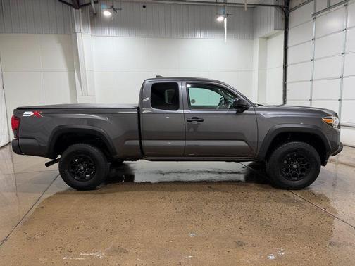 2020 Toyota Tacoma SR