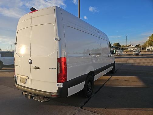 2025 Mercedes-Benz Sprinter 2500 High Roof