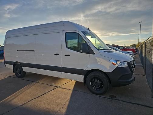 2025 Mercedes-Benz Sprinter 2500 High Roof