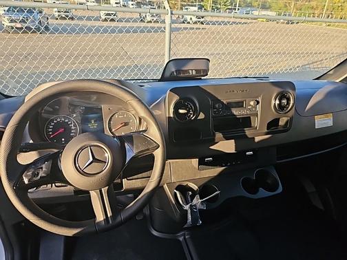 2025 Mercedes-Benz Sprinter 2500 High Roof