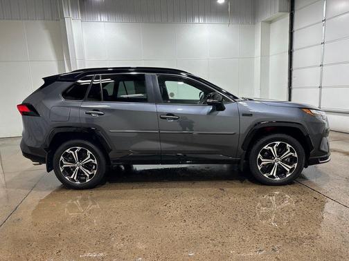 2022 Toyota RAV4 Prime XSE