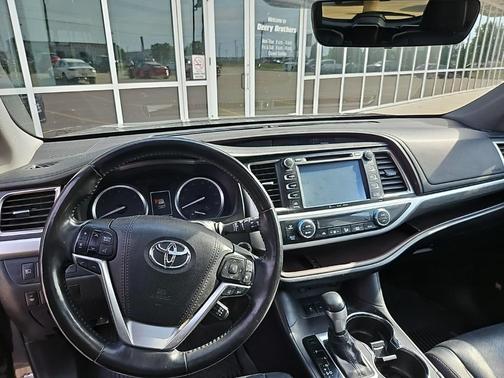 2017 Toyota Highlander Limited Platinum