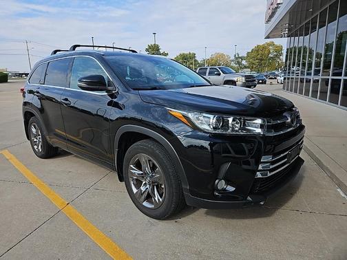 2017 Toyota Highlander Limited Platinum