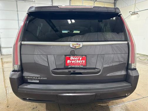 2016 Cadillac Escalade ESV Premium