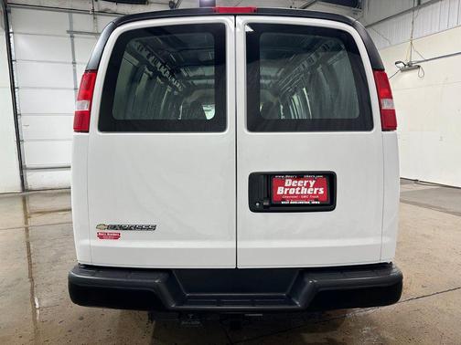 2025 Chevrolet Express 3500 RWD 3500 Regular Wheelbase WT