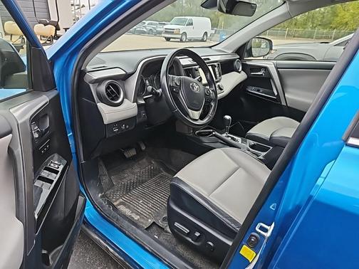 2016 Toyota RAV4 Hybrid Limited