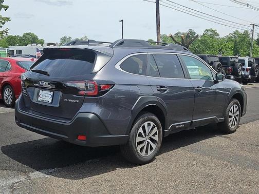 Magnetite Gray Metallic 2024 Subaru Outback Premium