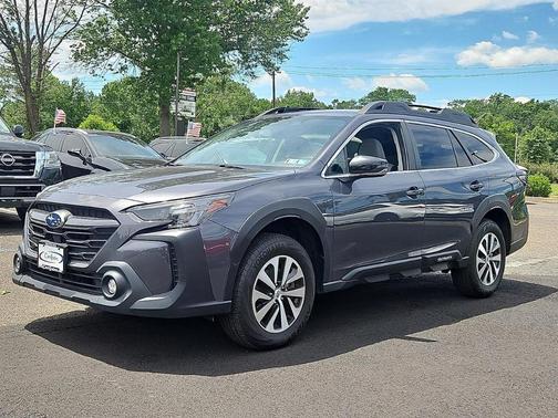 Magnetite Gray Metallic 2024 Subaru Outback Premium