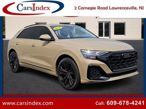 Sakhir Gold Metallic 2024 Audi Q8 55 Premium