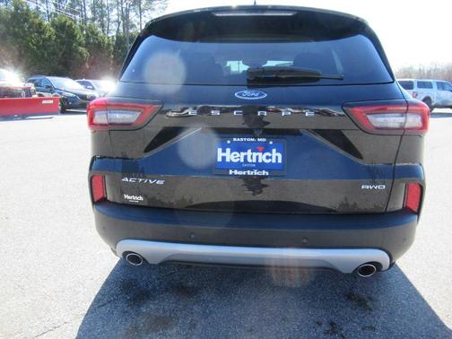 Agate Black Metallic 2023 Ford Escape Active