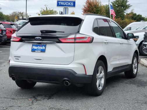 2020 Ford Edge SE