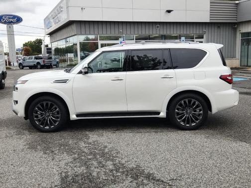 2024 Nissan Armada Platinum