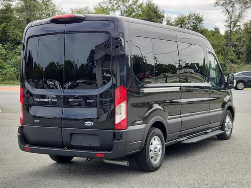 2025 Ford Transit-350 XLT