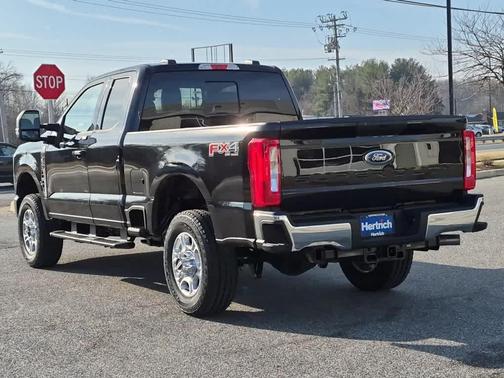 Agate Black Metallic 2026 Ford F-350 XLT