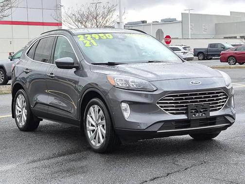 Carbonized Gray Metallic 2021 Ford Escape Titanium