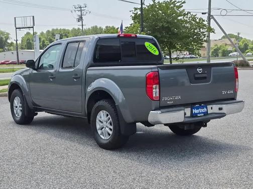 Gun Metallic 2016 Nissan Frontier SV