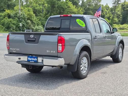 Gun Metallic 2016 Nissan Frontier SV