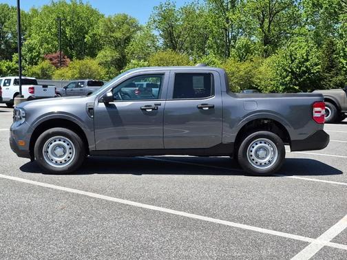 Carbonized Gray Metallic 2026 Ford Maverick XL
