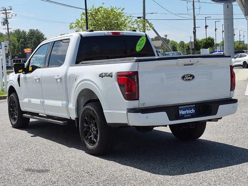 Oxford White 2025 Ford F-150 XLT