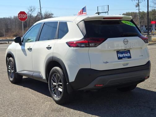 2022 Nissan Rogue S