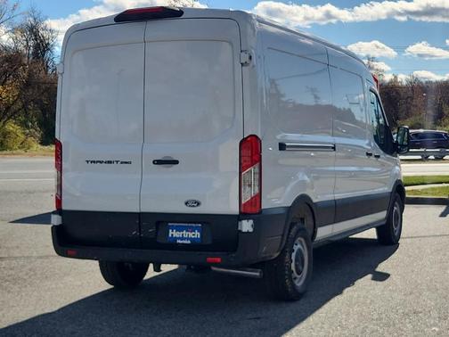 2026 Ford Transit-250 148 WB Medium Roof Cargo