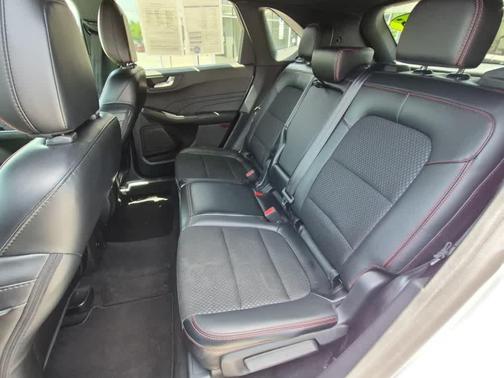 Space Silver 2025 Ford Escape ST-Line