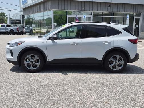 Space Silver 2025 Ford Escape ST-Line