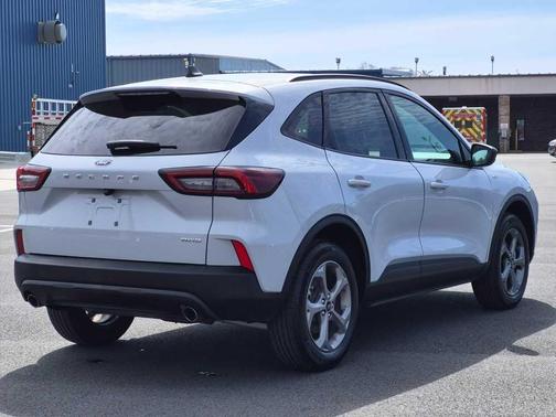 Space Silver 2025 Ford Escape ST-Line