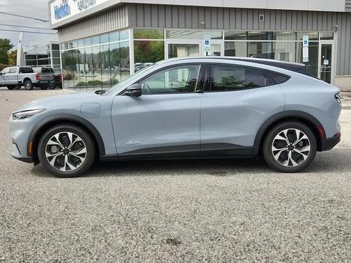 2025 Ford Mustang Mach-E Select