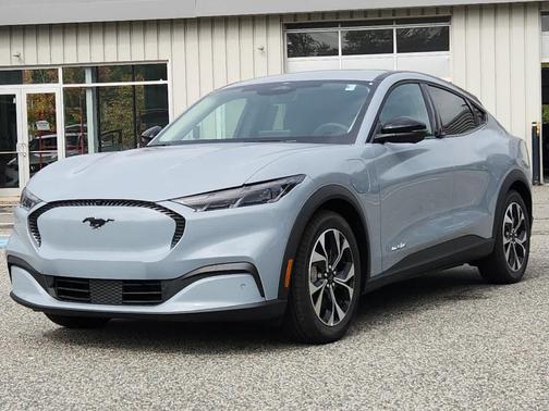 2025 Ford Mustang Mach-E Select