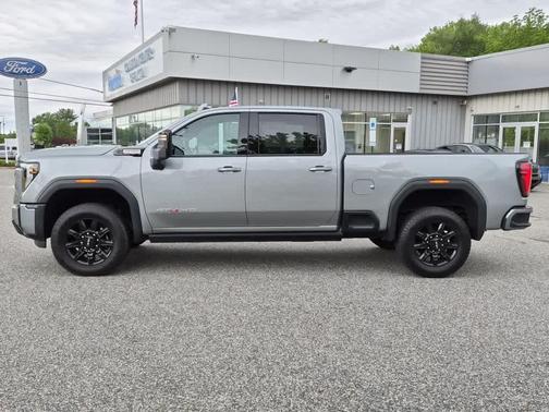 Sterling 2025 GMC Sierra 2500 AT4