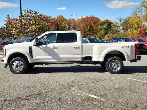 2026 Ford F-450 Platinum