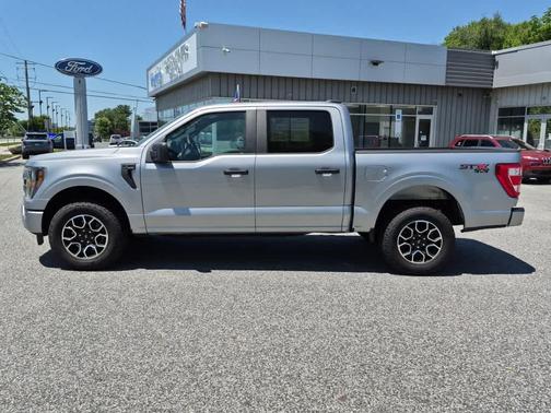 Iconic Silver Metallic 2023 Ford F-150 XL