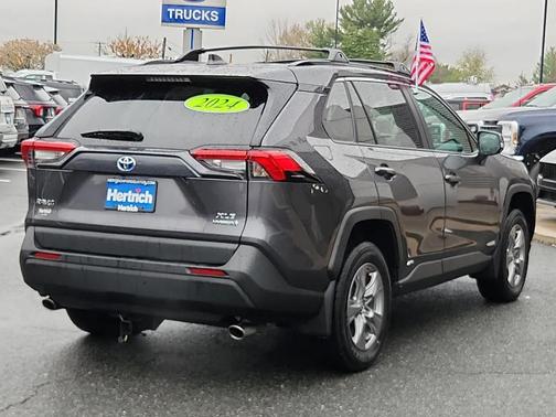 2024 Toyota RAV4 Hybrid XLE