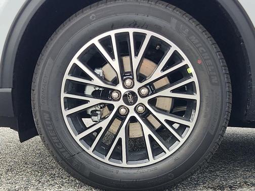 2026 Ford Escape PLUG-IN