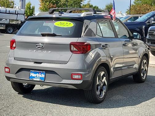 2022 Hyundai VENUE Limited