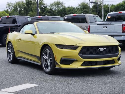 2025 Ford Mustang EcoBoost Premium