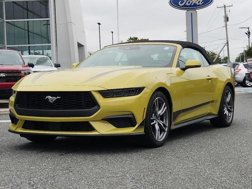 2025 Ford Mustang EcoBoost Premium
